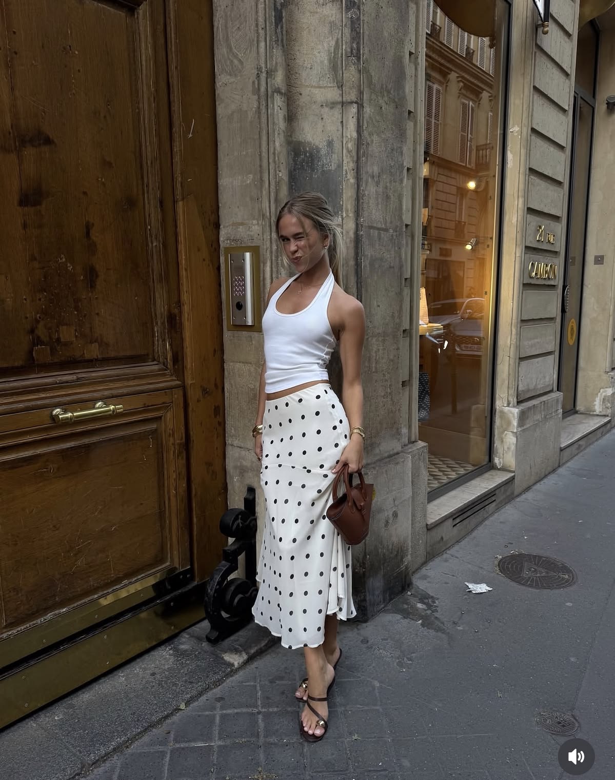 Women's elegant fashion